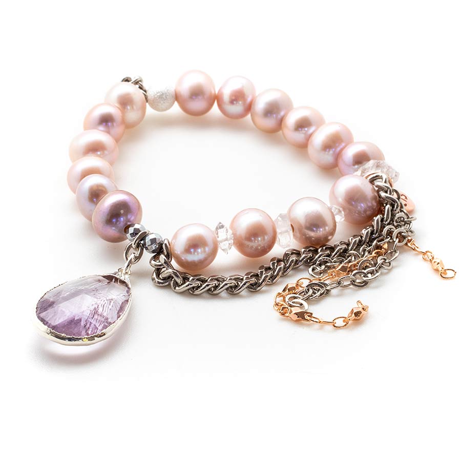 Lavender Pearls with an Amethyst