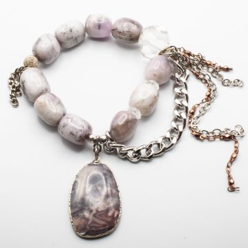 Lavender Kunzite with an Agate Pendant