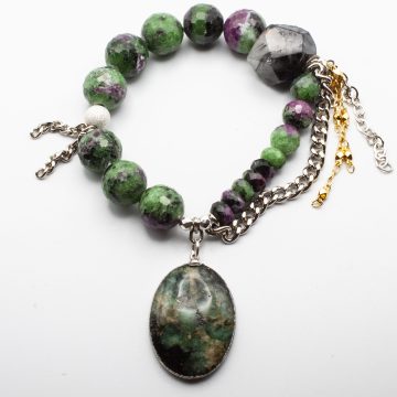 Ruby Zoistite with an Agate Pendant