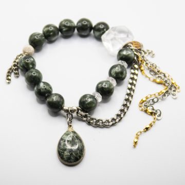 Seraphinite with a Seraphinite Pendant