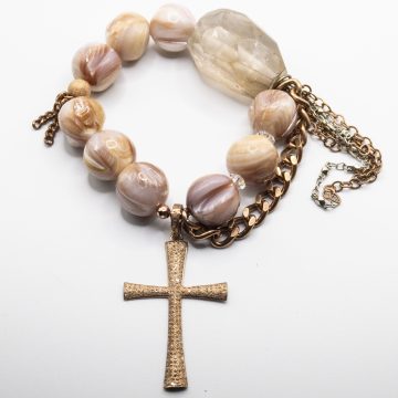 Mauve Abalone with a Diamond Cross